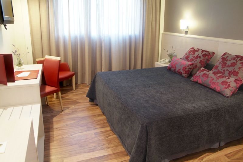 Azz Valencia Tactica Hotel パテルナ 部屋 写真