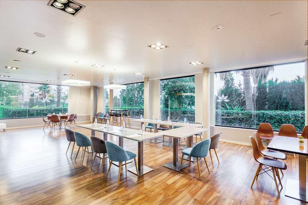 Azz Valencia Tactica Hotel パテルナ 部屋 写真