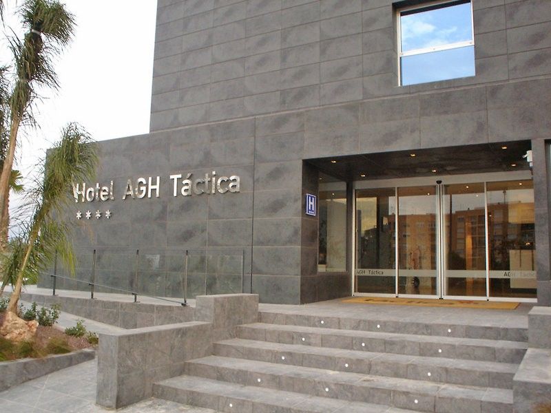 Azz Valencia Tactica Hotel パテルナ エクステリア 写真