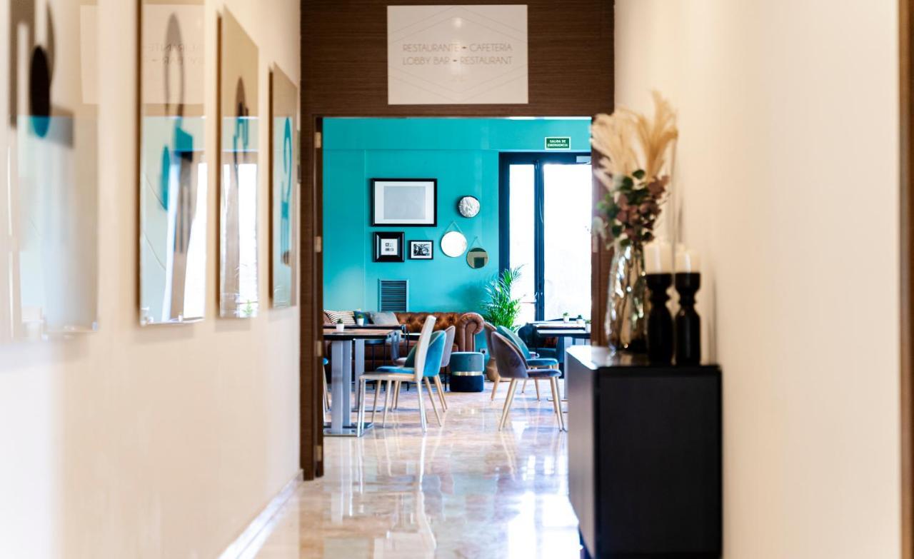 Azz Valencia Tactica Hotel パテルナ エクステリア 写真